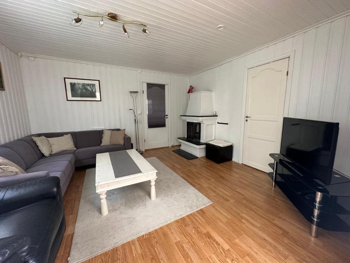 Oslo House, Nedre Kjellerstuvei, First Floor, Twin Room Lillestrøm Eksteriør billede